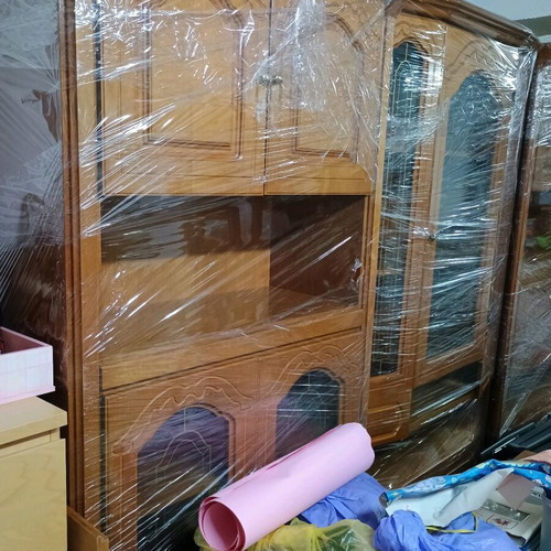 Living room furniture like new with sofa, 2 armchairs, 4 chairs and dining table