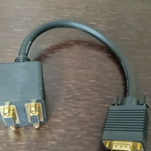 VGA splitter like new