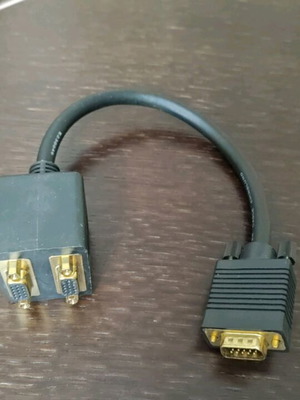 VGA splitter like new