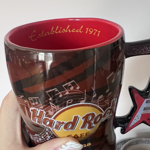 Hard Rock Cafe Vienna mug new in box