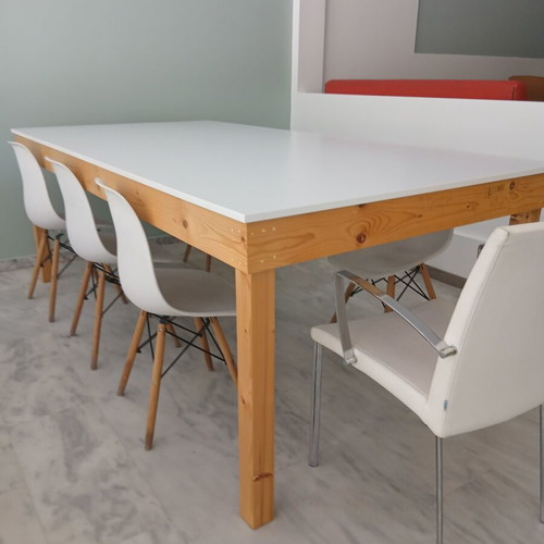 Table for 8-10 people like new, white surface, pine base
