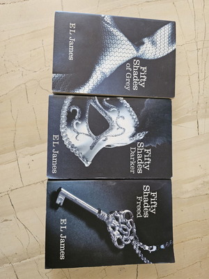 Fifty Shades trilogy by E.L. James used, Greek language