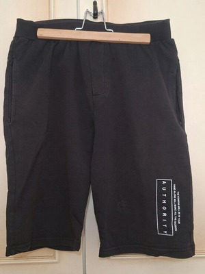 Hashtag black bermuda shorts for 14-year-old boy like new
