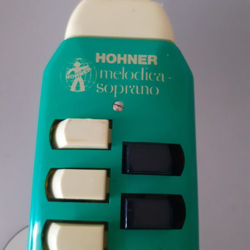 Hohner Melodica Soprano vintage wind instrument used, 25 keys, green