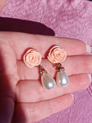 Handmade rose earrings with pearl drops