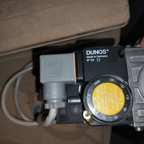 Heating radiators like new with gas boiler and components