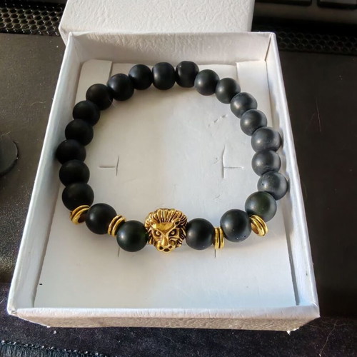 Men's Elastic Bracelet with Black Matte Beads and Gold Lion Head new