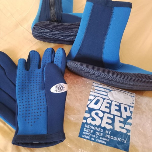 Set for sea sports gloves and boots size 8/38-39