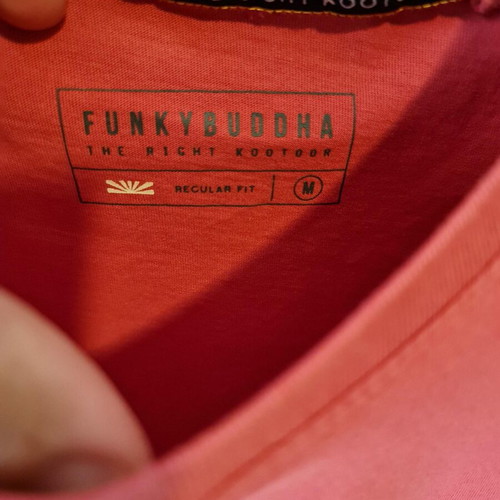 Funky Buddha t-shirt size M like new, red pink