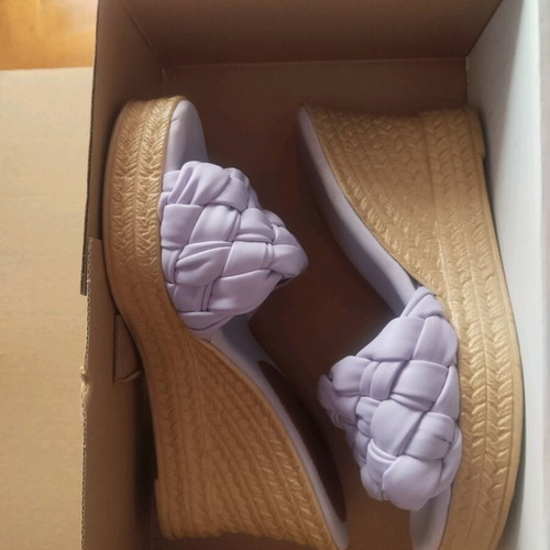 Women's platform slippers like new, purple, size 36