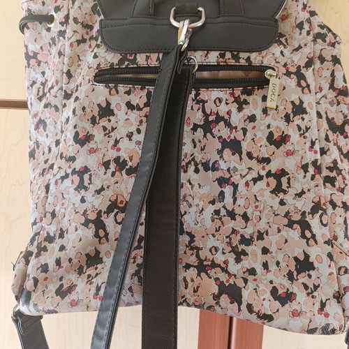Doca backpack bag like new, black and multicolor