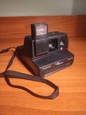 Polaroid Impulse Portrait Servier Laboratories Edition camera like new