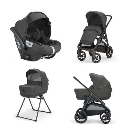 Inglesina Aptica XT Quattro stroller with mosquito net
