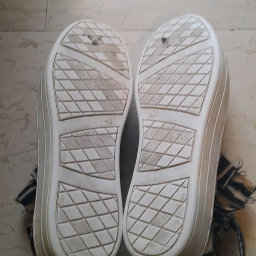 Shoes with tiger design used, size 40
