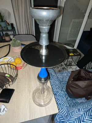 Glass hookah like new