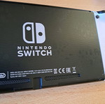Nintendo Switch Animal Crossing Edition употребяван с SanDisk 64GB и зарядно