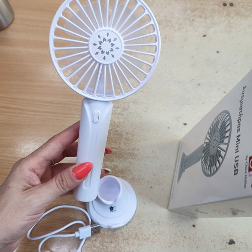 Mini fan with charging cable and phone holder, white