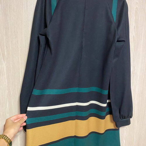 BSB collection dress elastic like new with nice details size M