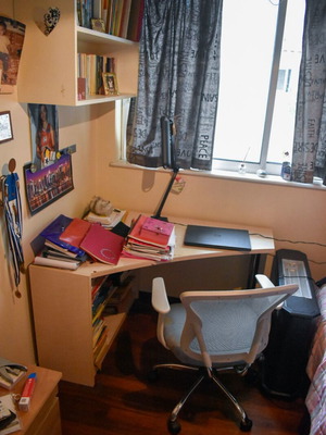 Office desk like new