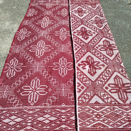 Vintage woven bed cover like new