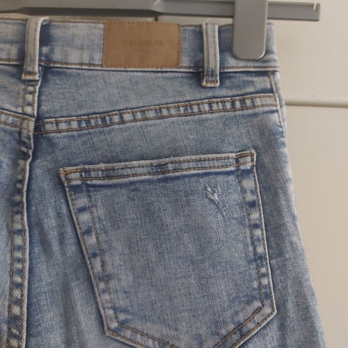 Pull & Bear Skinny Mid Waist Jeans size 32 like new