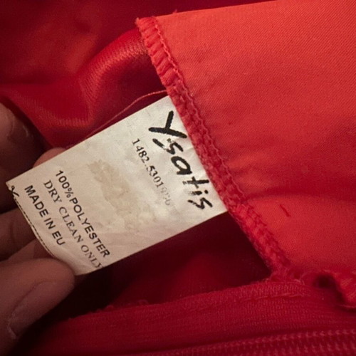Ysatis Top size 2 red, like new, 100% polyester