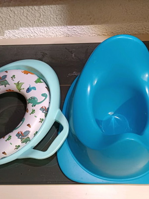 Nuk potty and bowl base like new