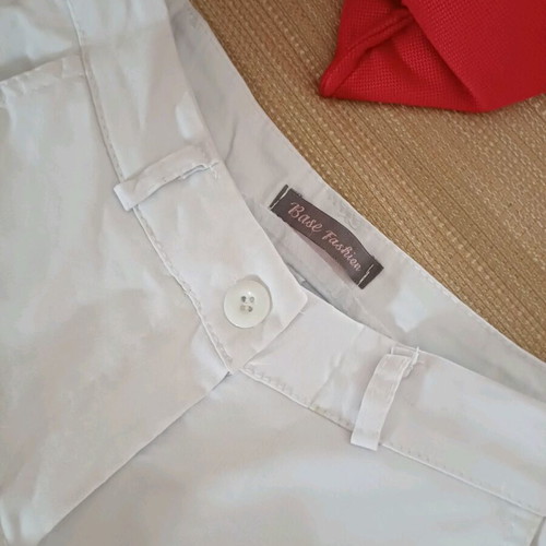 White women's pants Base size XS used, elastic