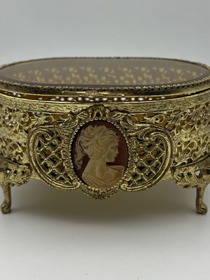 Vintage 1960s/70s Gold Plated Jewellery Box used with Cameo decoration