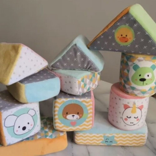 Imaginarium fabric activity cubes like new for small children
