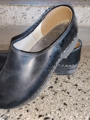 Classic black Scandinavian Dutch style clogs with closed heel, size 38