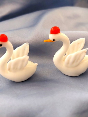 Glass decorative ducks set of 2 white
