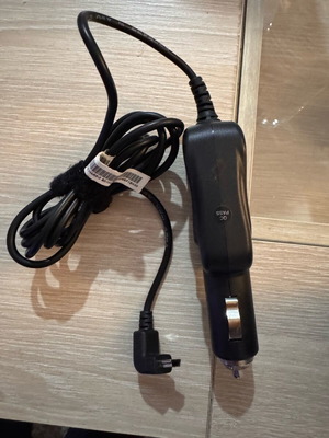 Car charger with mini USB 5 V like new