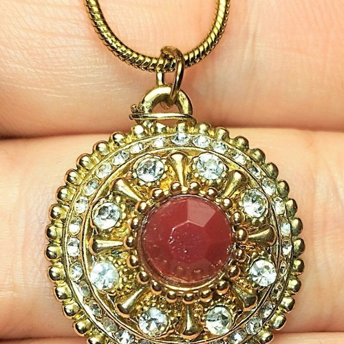 Isidora necklace new, gold plated with red stone