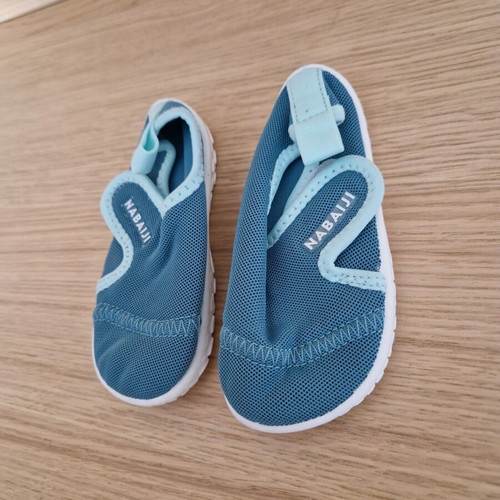 Baby beach shoes size 22-23 and waterproof silicone swimming cap with cat design