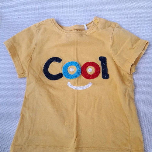 Children's summer t-shirt yellow used, size 23 months