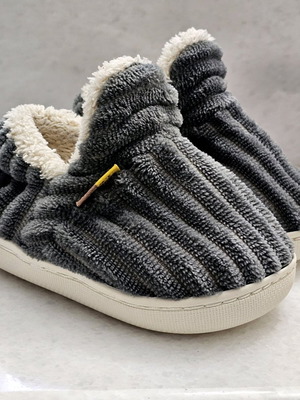 Children's slippers used, size 24-25, gray