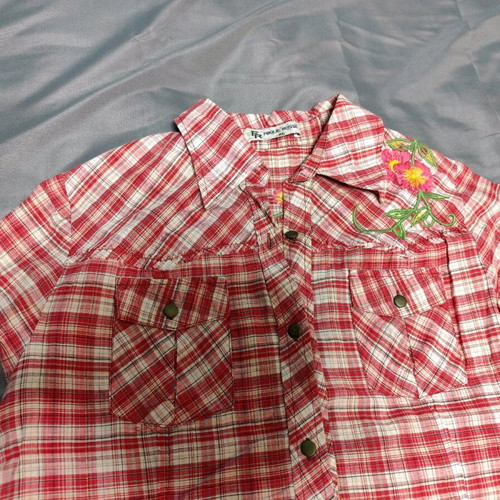 Women's checked shirt with embroidery like new, size XL