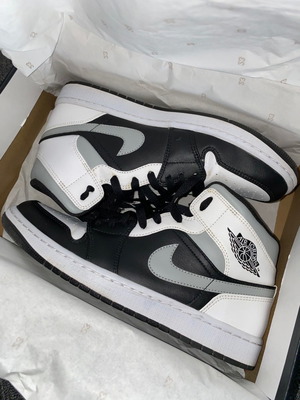 Air Jordan 1 Mid used, white-grey-black, size 43