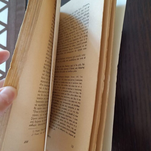 Totem and Taboo by Sigmund Freud like new, sciences
