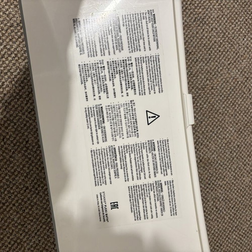 Stokke Flexi Bath like new with color-changing temperature plug