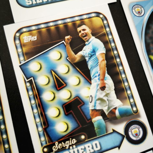 Topps Manchester City 2025/26 Official Collector Tin with 32 Cards