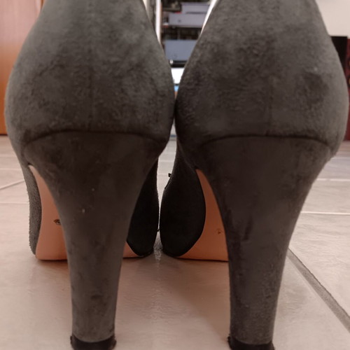 Kalogiou suede gray pumps used, size 35.5, with olive patent detail