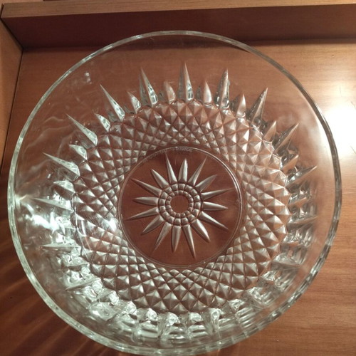 Vintage Arcoroc France Diamant Glass Bowl like new