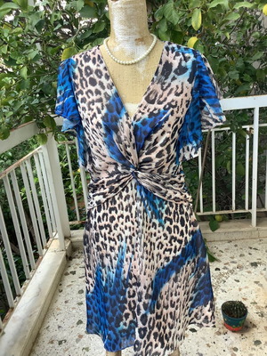 Guess рокля Medium с леопардов принт нова