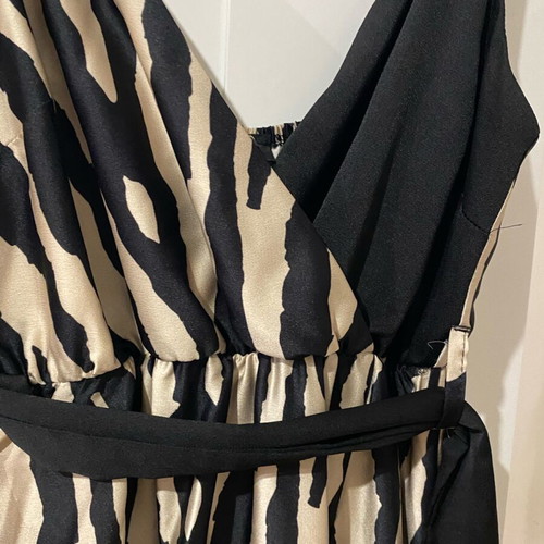 Formal dress satin new On Line black beige size M