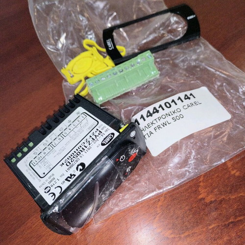 Carel digital cooling thermostat model PZFZCOH002K new