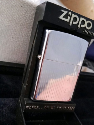 Zippo Engine Turned lighter excellent condition