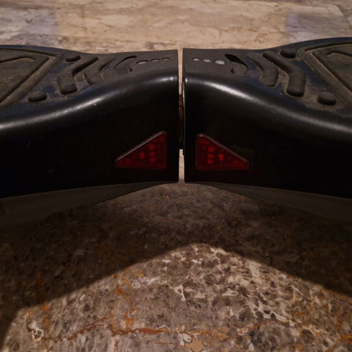 Hoverboard used with thick wheels, Bluetooth and led lighting