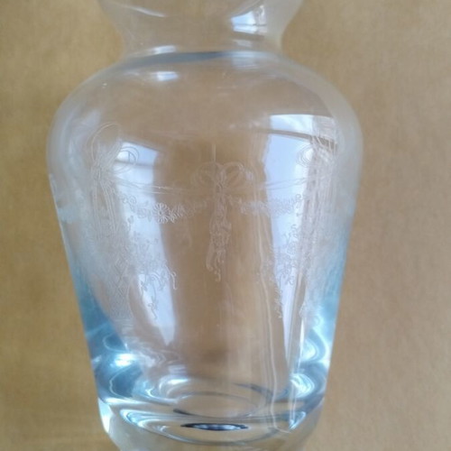 Crystal vase with engraved flowers new